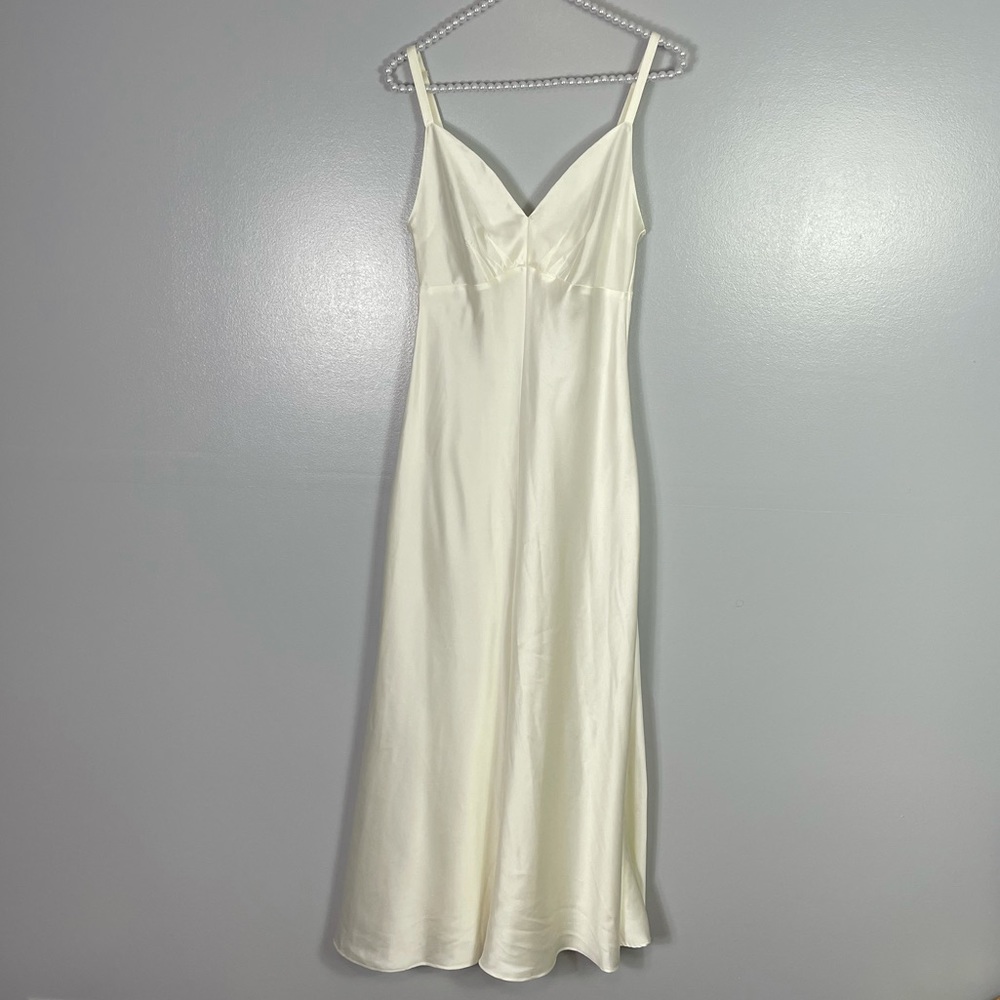 Victoria’s Secret vintage gold label full length chemise lingerie sz small cream